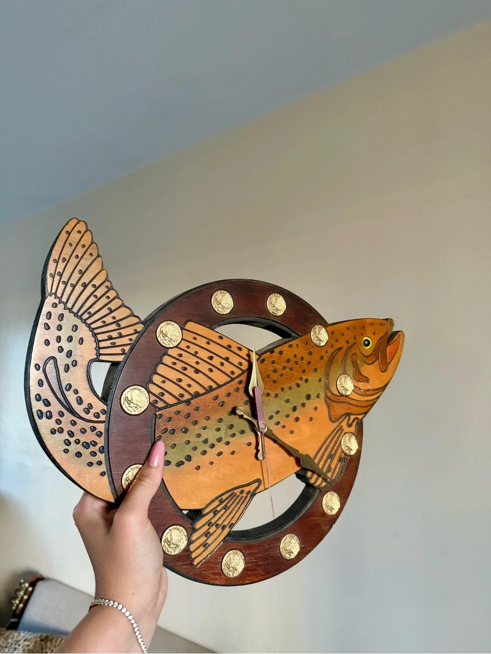 Vintage TRIG-O-LOCK Shotgun Shells Bass Fish Clock w/Shotgun Hands Works Hunting